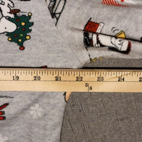 Peanuts Christmas Pajama Set Womens Large Gray Snoopy Charlie Brown Flannel PJs - Picture 7 of 16